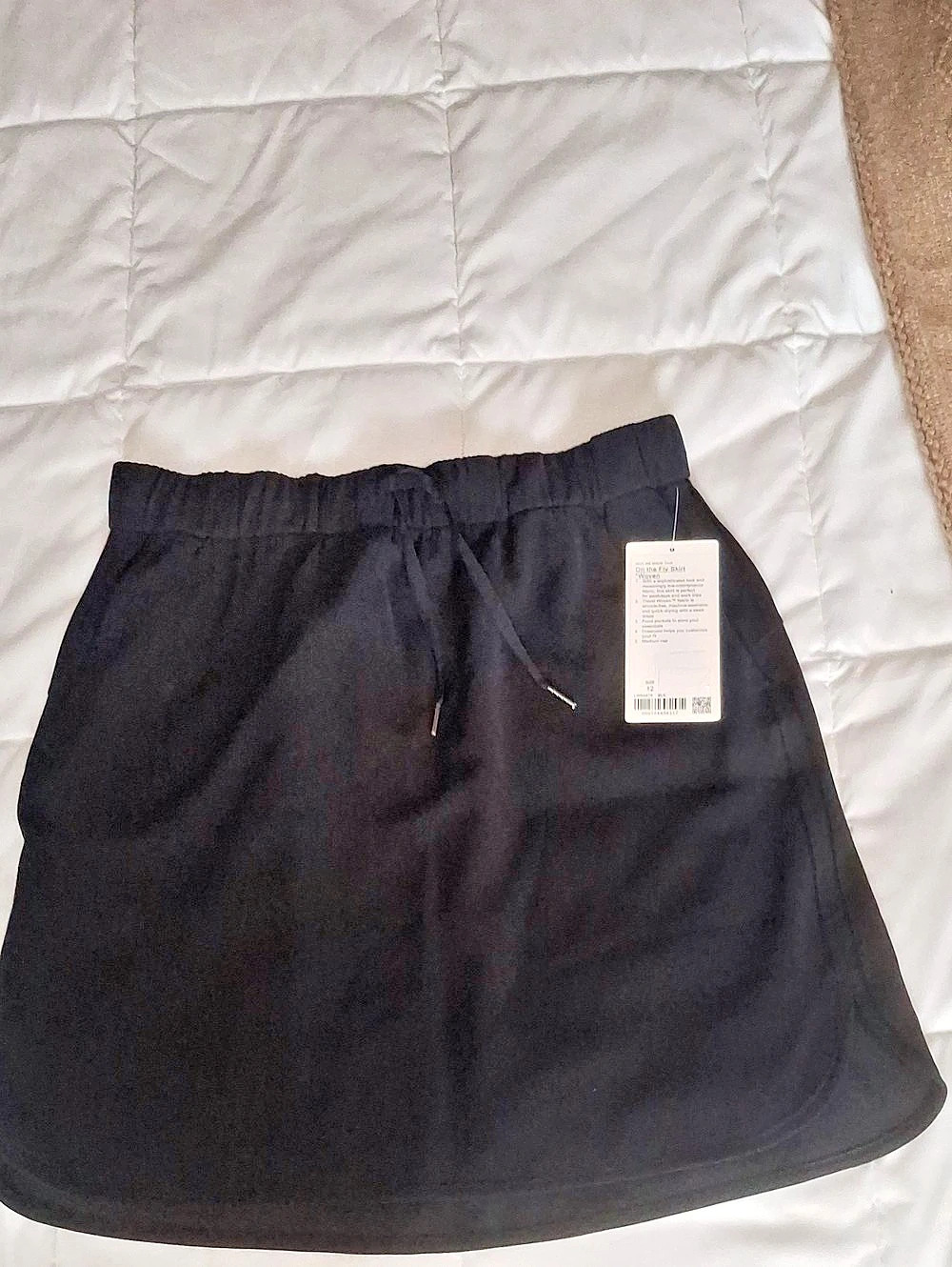 Lululemon On the Fly Skirt *Woven Black Size 12